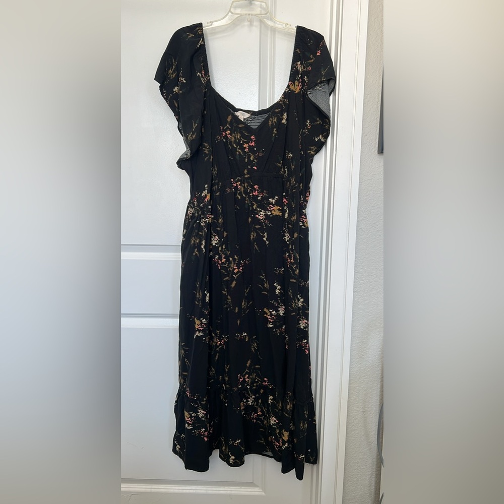 Terra & Sky Black Floral Maxi Dress